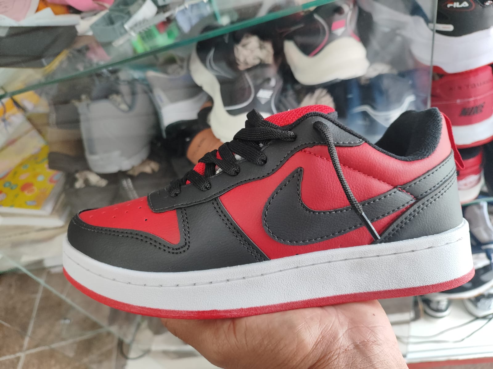 Nike Style Vermelho e Preto